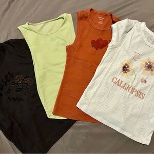 Abercrombie & Fitch Black and Green Short Sleeve Tees